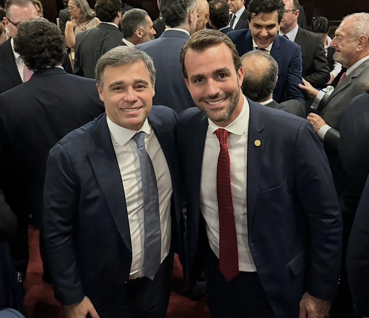 Lucas Bove tweet media