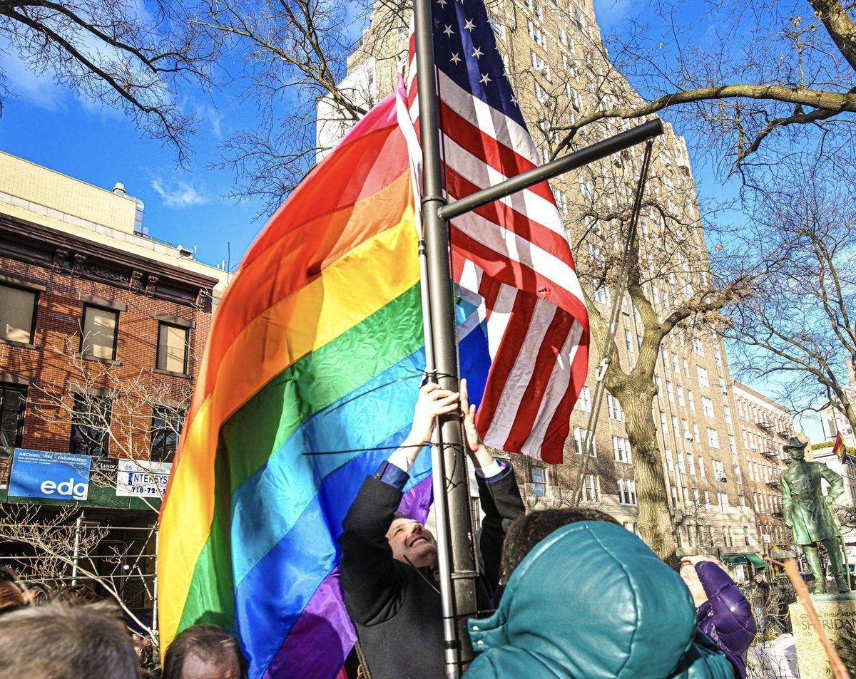 RepDanGoldman's tweet photo. The Pride Flag flies again at Stonewall. 

The Trump administration tried to erase our vibrant LGBTQ+ history by literally tearing down our flag. This isn’t their first attempt to spew hate and erase our history, and it won’t be the last. 

But rest assured we won’t let them. 

Proud to organize alongside @bradhoylman  and our fellow elected officials. Together, we’ll defeat Trump and his cruel and vile hatred.
