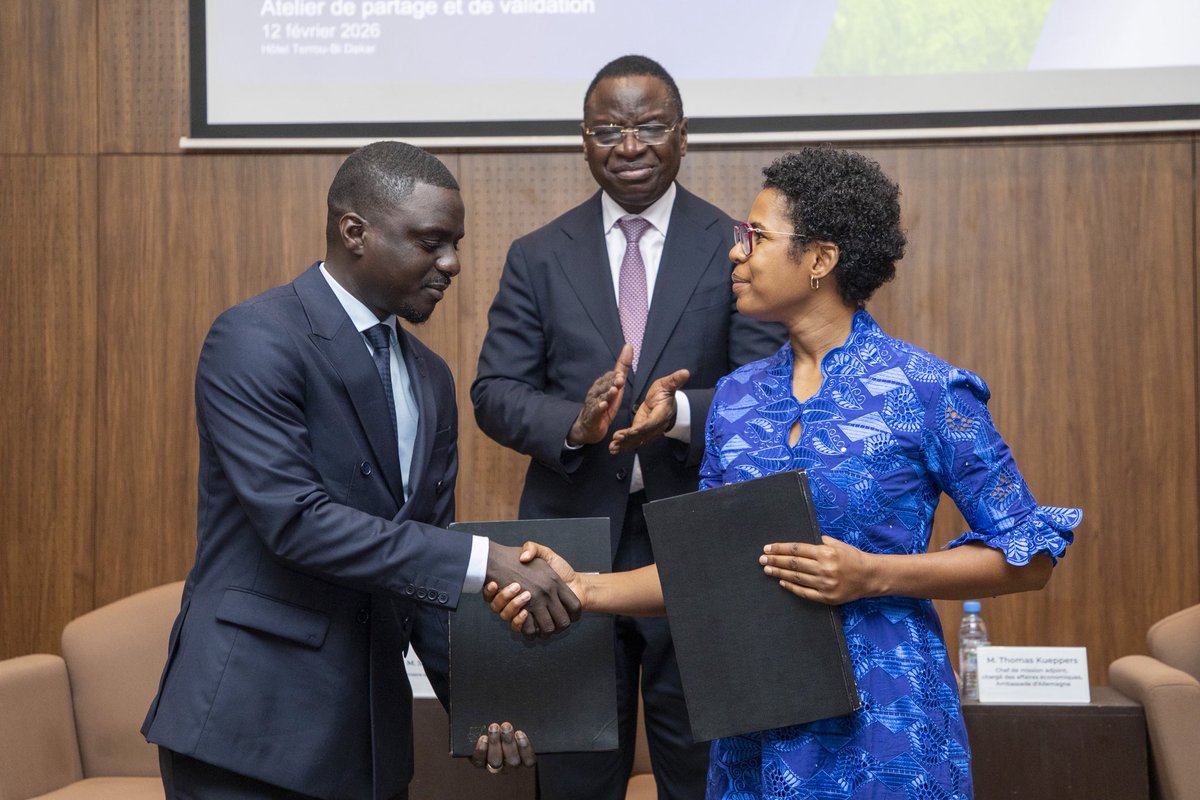 mincom_sn's tweet image. PME et PMI | Validation de la Stratégie nationale de promotion et de développement des PME. Cap sur une nouvelle dynamique de croissance. Retour en images ⤵️📸
#PME #PMI #Industrie #Sénégal #Vision2050