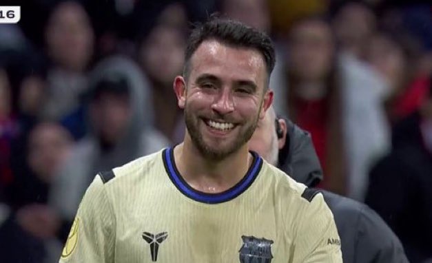 Acabo de ver la cara de Eric cuando lo expulsan, es el mejor, sabe que es un puto robo