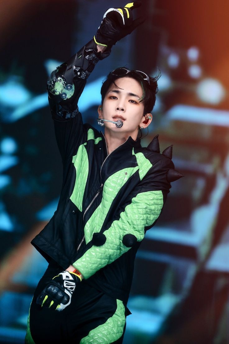 kibumkeydaily's tweet photo. #키 #KEY #샤이니 #SHINee https://t.co/H48srGGyLw