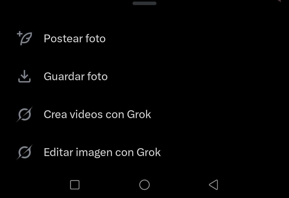 Ya es como la 5ta vez que le quiero dar a guardar foto y en cambio le doy a esa mierda de grok. <a href="/elonmusk/">Elon Musk</a> perro triple hpta