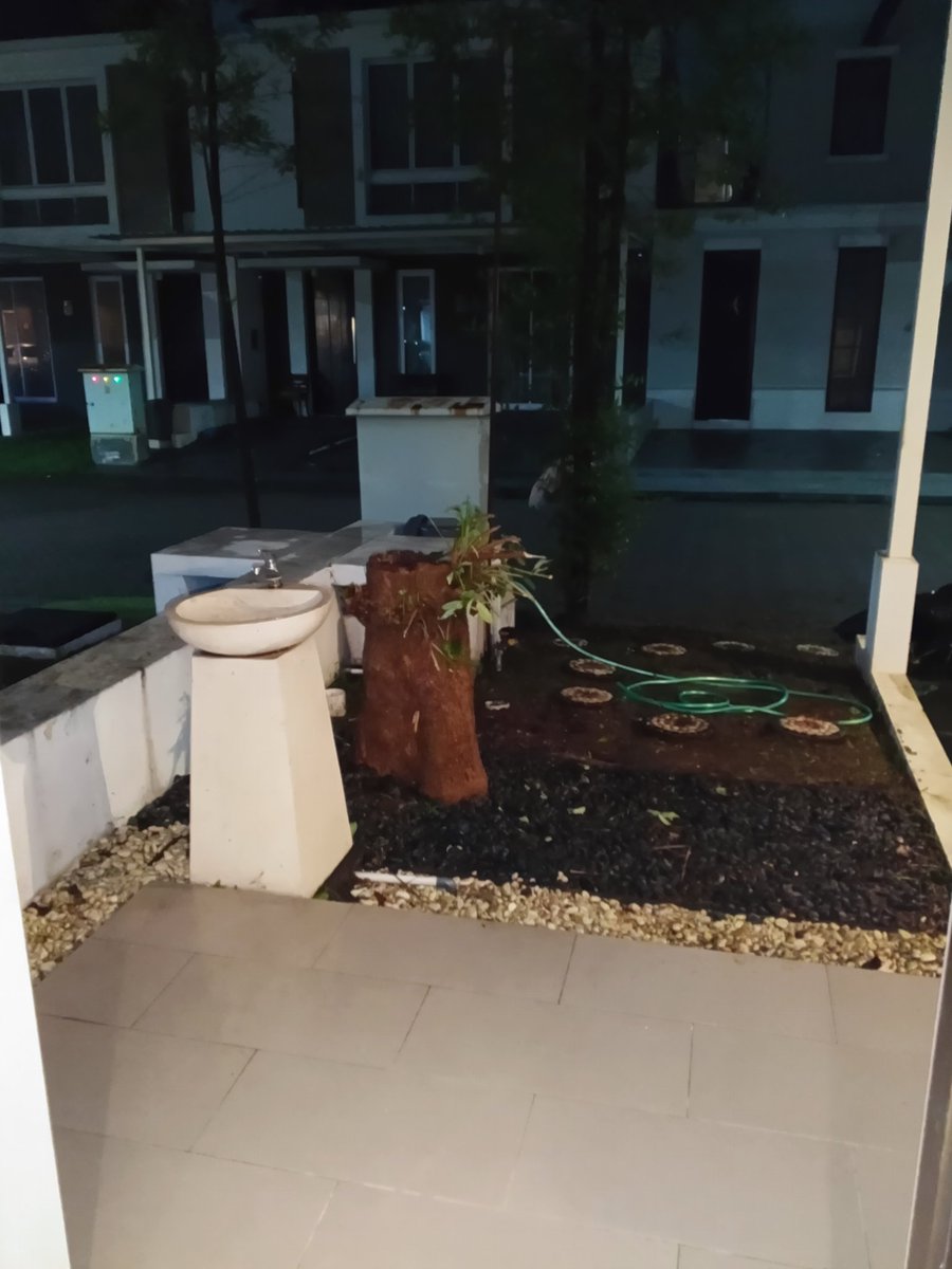 bimbingangratis's tweet photo. Progress Jasa Cabut Rumput Sampai Ke Akar &amp; Bersih Rumah 2 Lantai

Yg butuh caregiver jaga pasien sakit, survei kos, kirim urus dokumen kuliah, skripsi, wisuda, kerja, pindahan, packing, pickup, tebang pohon, survey, buang sampah dll

Fee seikhlasnya &amp; sepantasnya
WA 089616399294 https://t.co/FP9BNrACWs