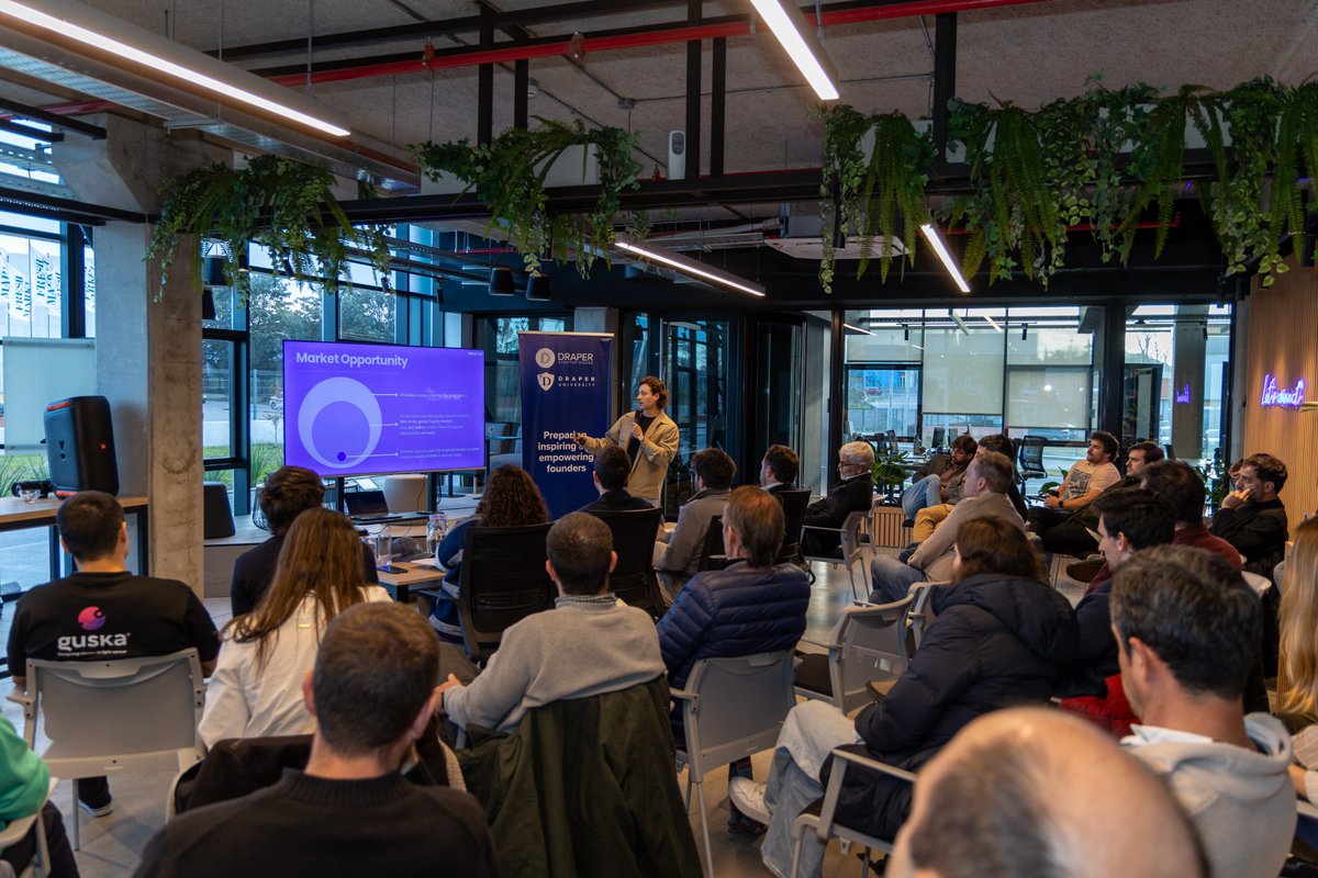 Bondum_App's tweet photo. Big shoutout to the teams that pitched to @TimDraper as part of the Pump Hackathon this week.

A few months ago Bondum was selected for the in-person Draper Founder Program. 
It helped us refine product and connect with top mentors and VCs. 

Now it’s time to build in public. https://t.co/n4oKNuepmW