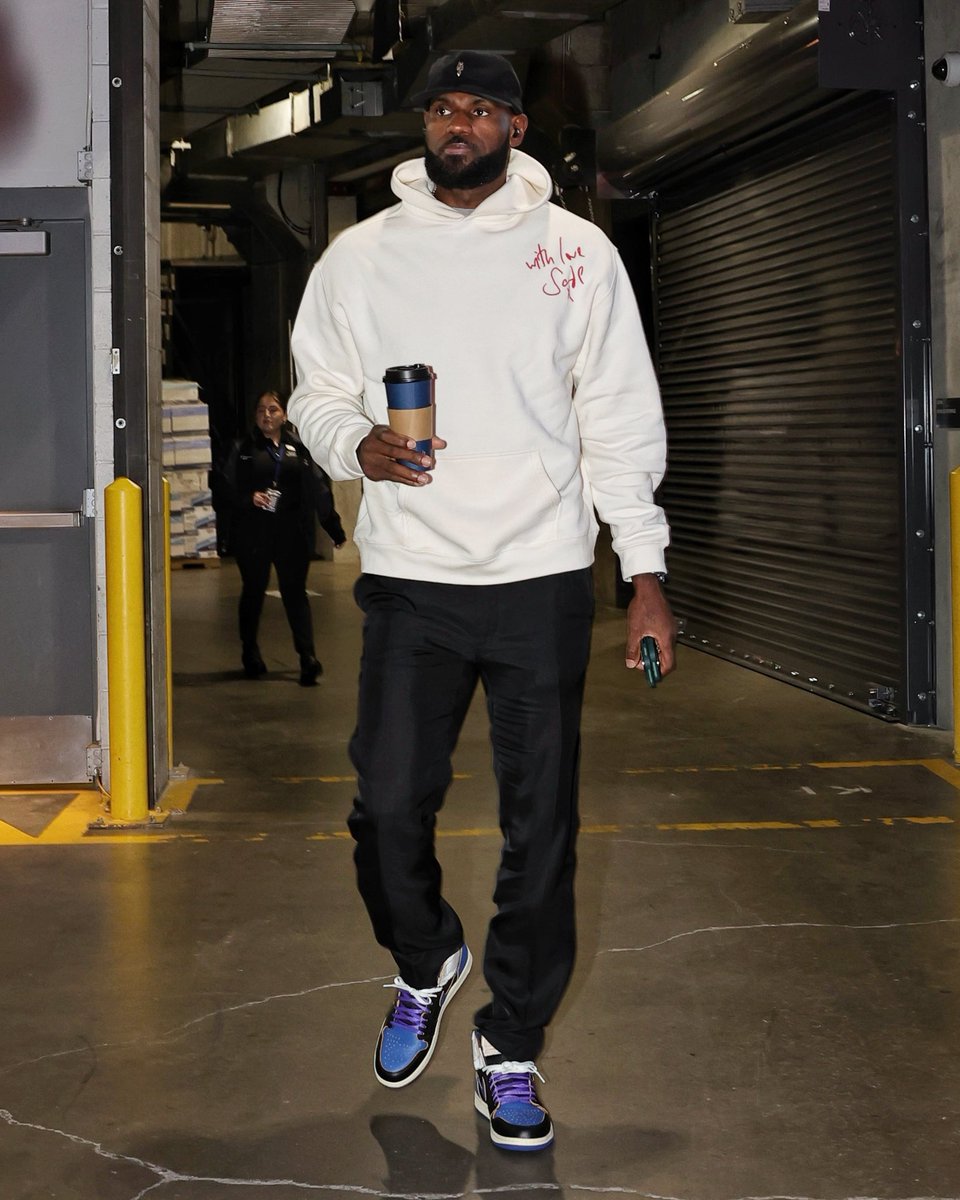 Sole Retriever tweet media