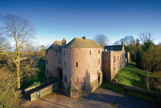 BIG ANNOUNCEMENT

This summer, stay at a castle for 3 days with Pendragon!

We’re going to St Briavels, once a medieval fortress with an impressive gatehouse, which is now a YHA, 17-19 July.

For £250 bed and board, we may have a go at archery, banqueting and much much more!