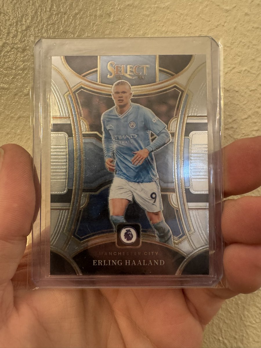 treowx.skr tweet media