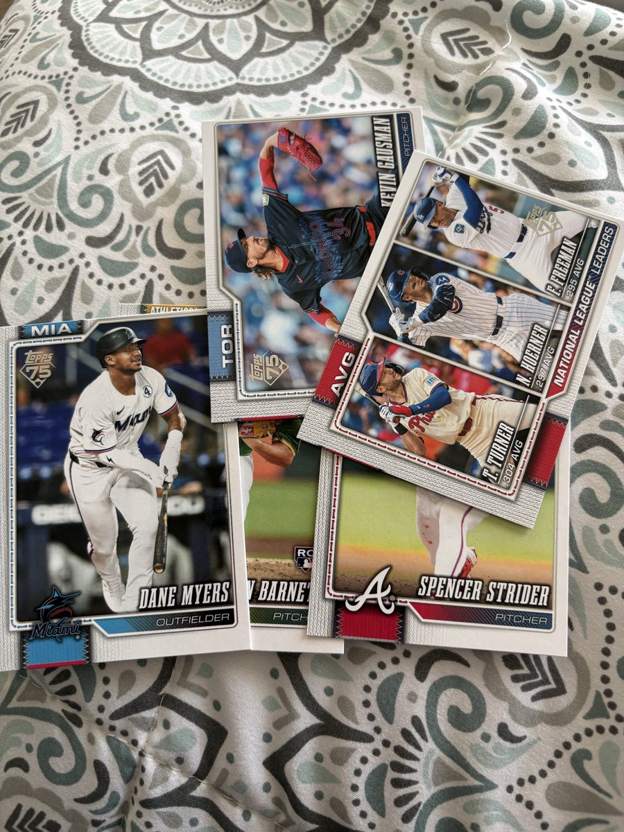 JLH Cards tweet media