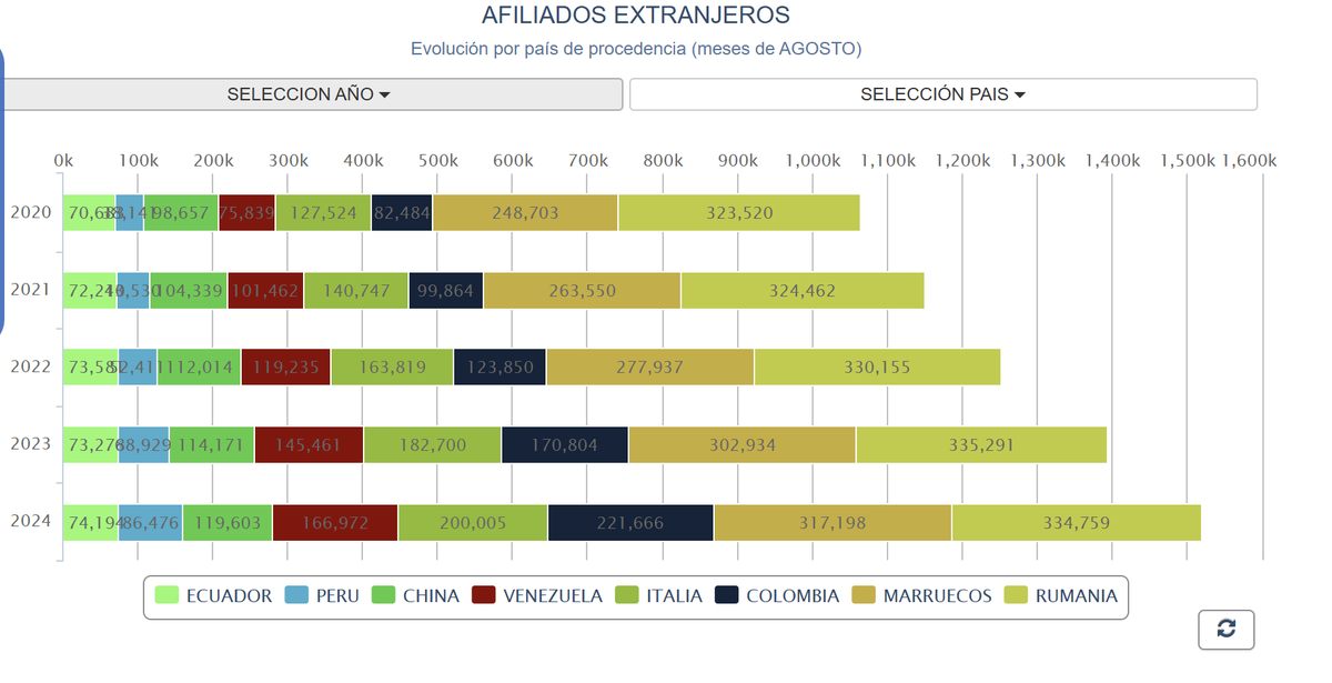 YakinoWarmo tweet media