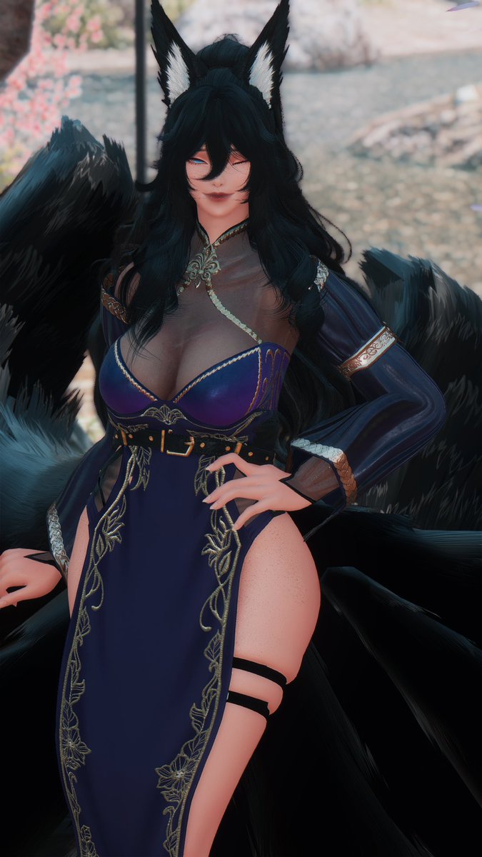 vai.⠀ she looks too similar to ahri but i'll figure it out