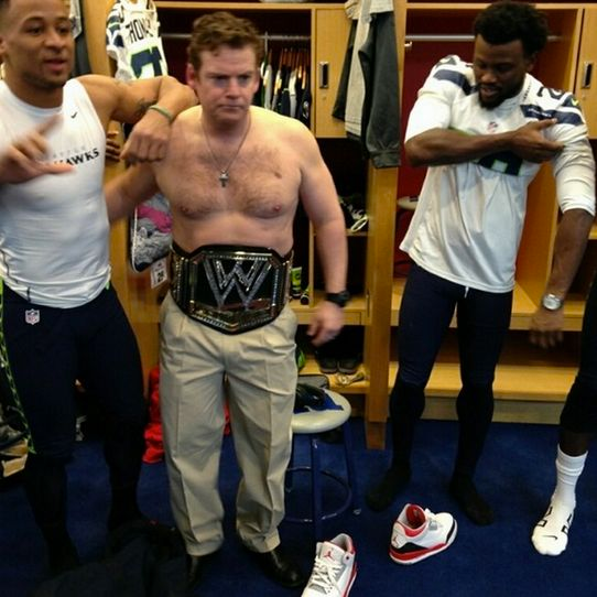 Evan Hill tweet media