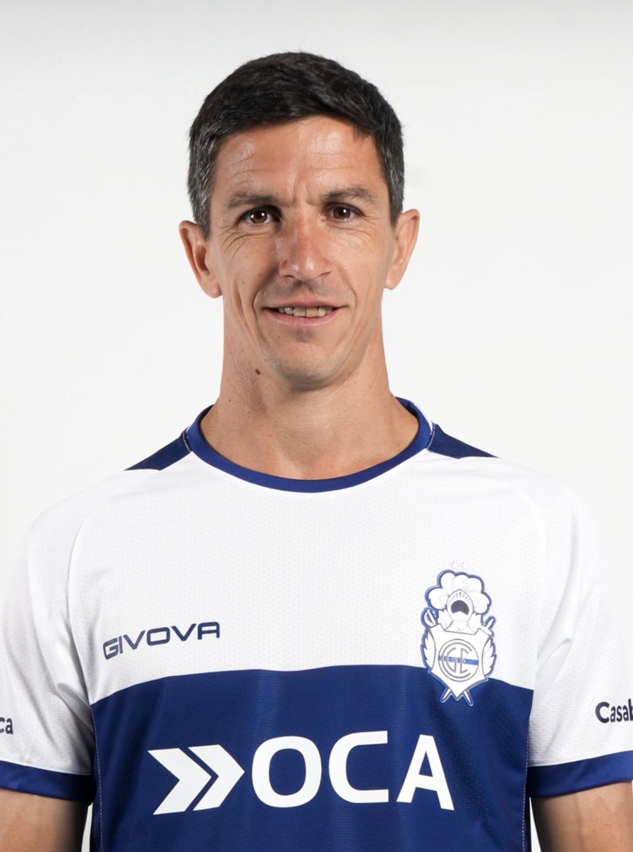 NECESITO que Gimnasia suba las fotos del plantel con esta calidad y NO la de la página web.