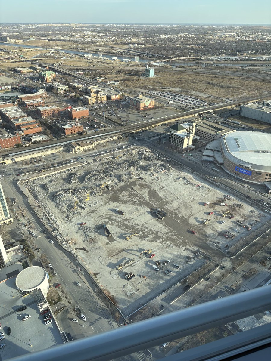 Andrew Schlecht tweet media