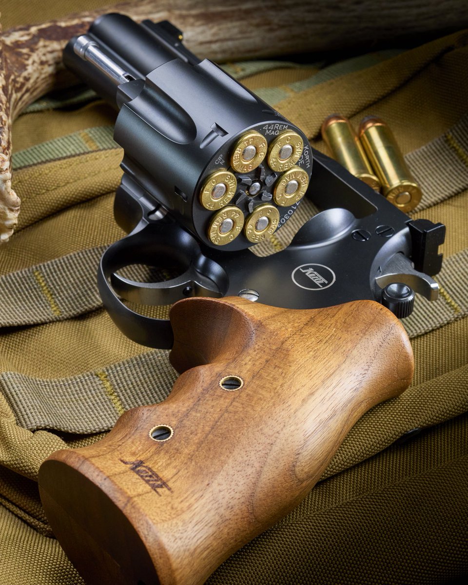 Nighthawk Custom tweet media