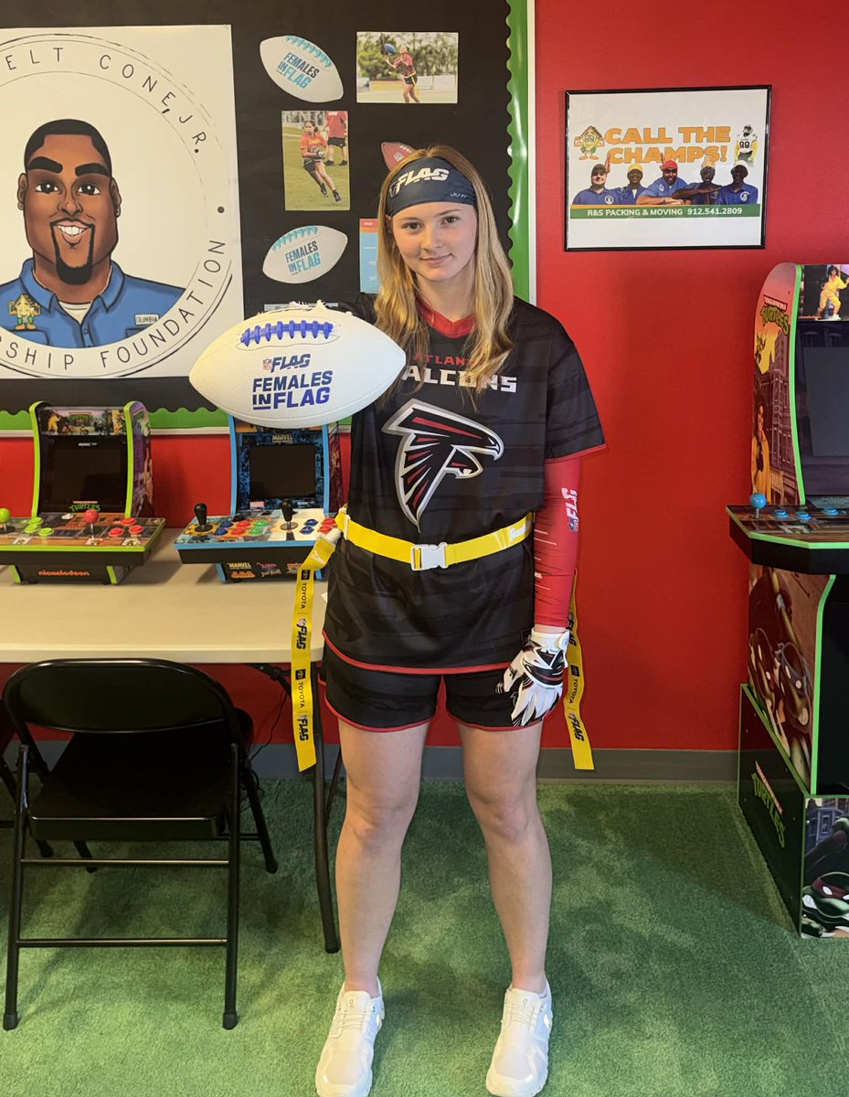 Roosevelt's Sports Mentoring & Girls NFL Flag tweet media