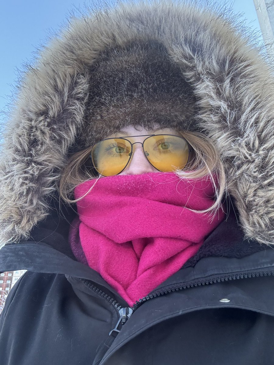 а$е4к@ tweet media