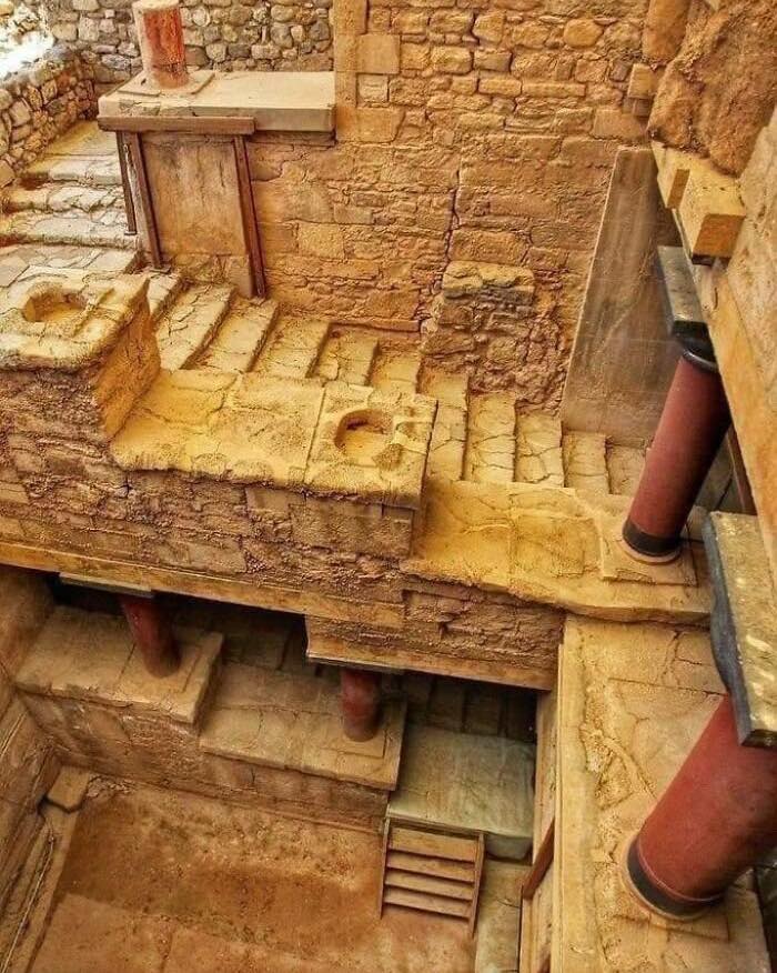 Europe’s oldest palace—Knossos, Crete, built nearly 4,000 years ago! Its Grand Staircase still echoes the genius of Minoan design.