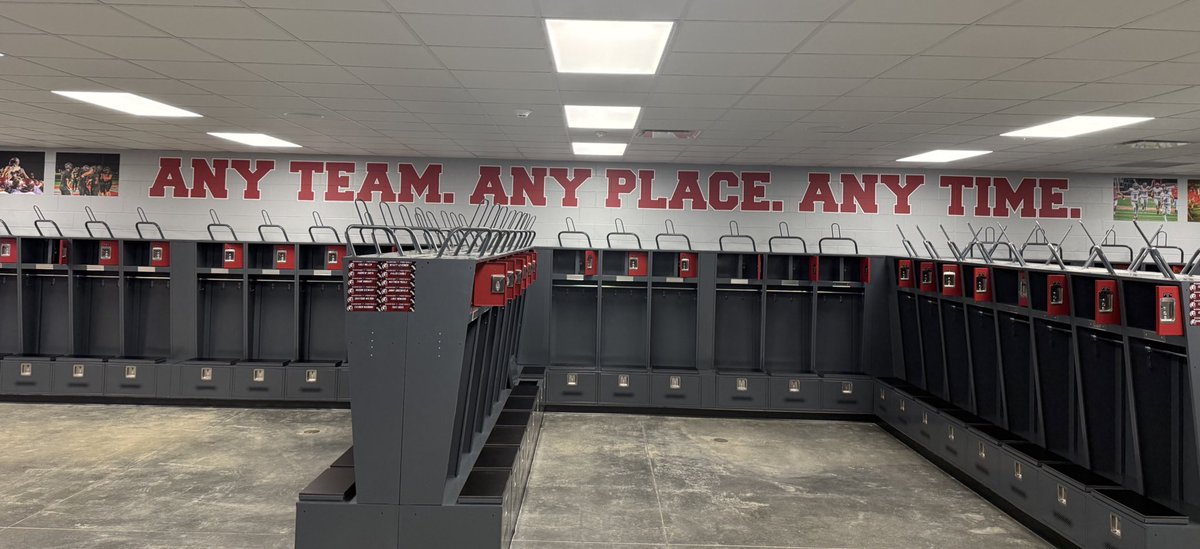 HCWarriorFB's tweet image. 🏈 Locker room complex continues to take shape for our Warriors! 

Our program strives to provide the very best space for our athletes, giving them a facility they can be proud of and one they can use to chase greatness on and off the field of play! 

#21Miles