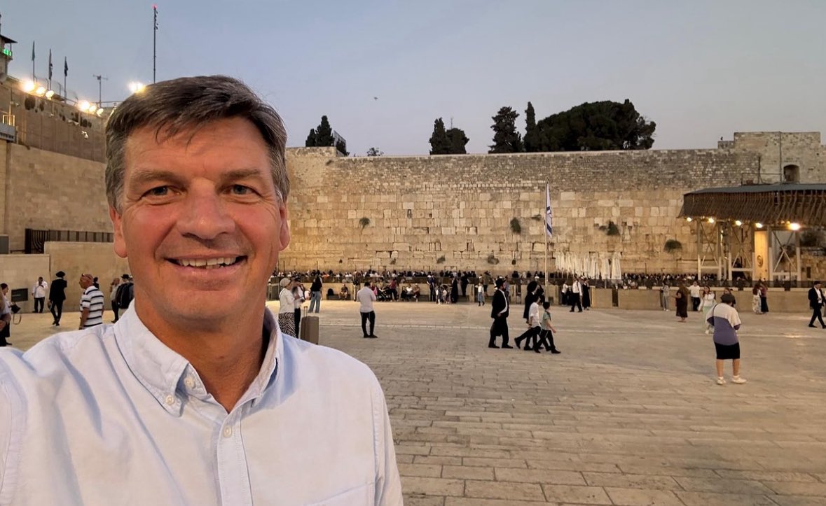 Angus Taylor (new opposition leader) at the wall late last year, probably funded by AIJAC and EJAC. 

Both Foreign Lobbying Groups !!!

Don’t know Angus from a bar of soap, but foreign influence in our government needs to STOP !!!