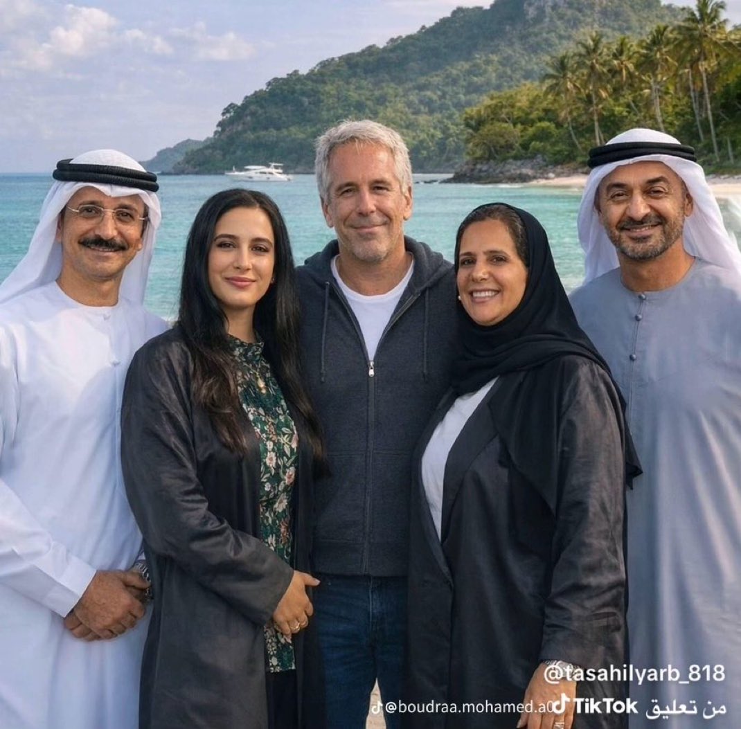 Sabhawe4's tweet photo. @bastaki1976 الذباب يسلم عليكم أنتم والمحصنات 🤣 https://t.co/R3f07uO5Zs