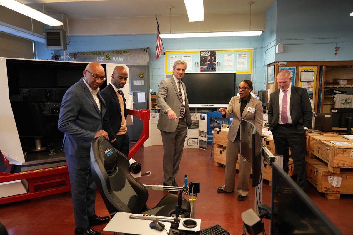 Queens Borough President Donovan Richards tweet media