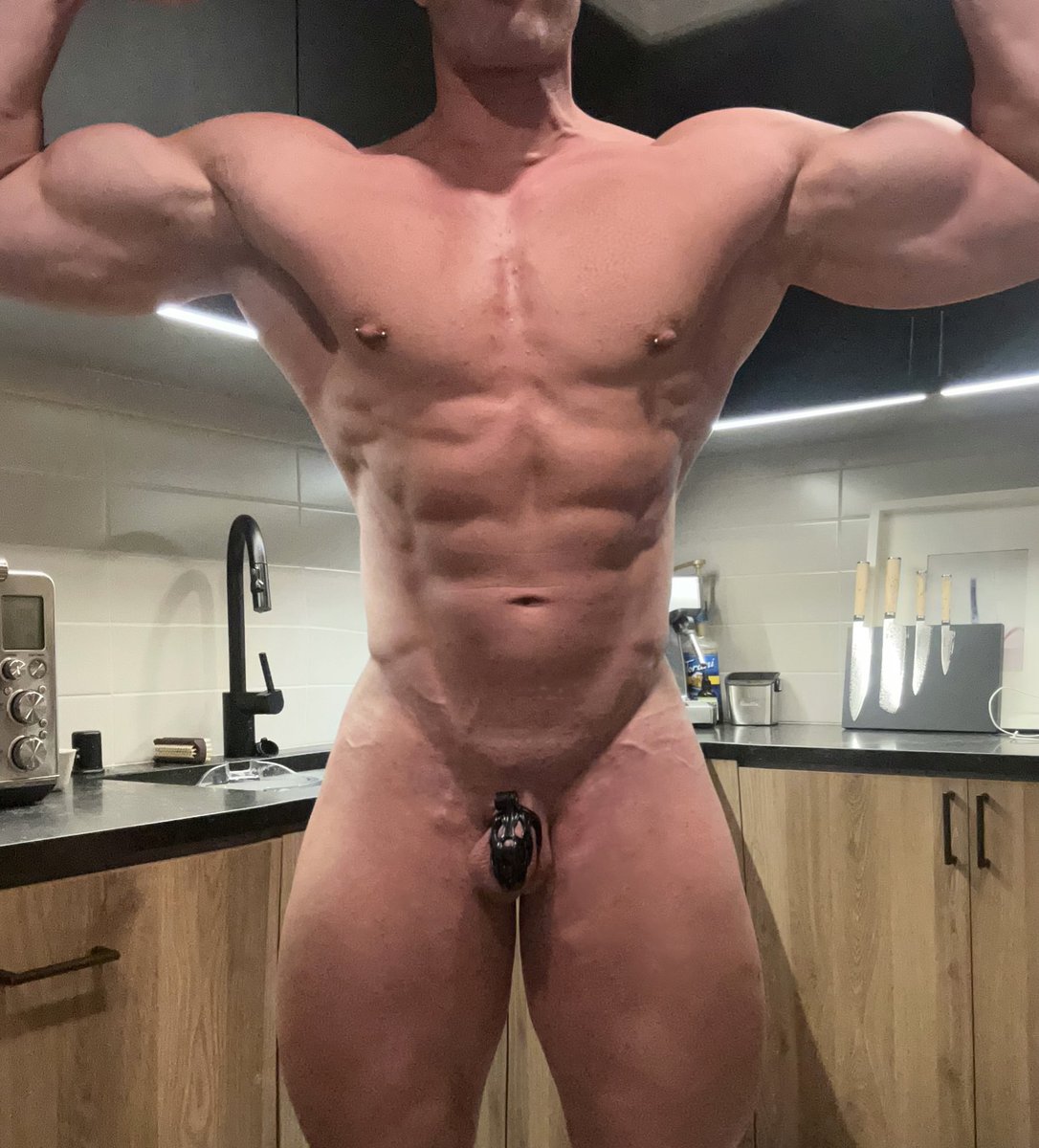 Himbo World tweet media