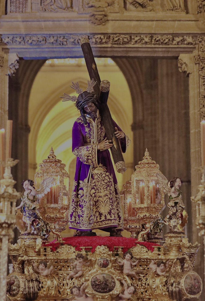 “Las palabras no pueden describir cuán grande es Dios en poder, amor, majestad, gloria, misericordia y perdón. Es maravilloso servir a un Dios tan grande, que nos sostiene y protege con su poderosa mano.”

#viernesdelSeñor
#granpoder2026