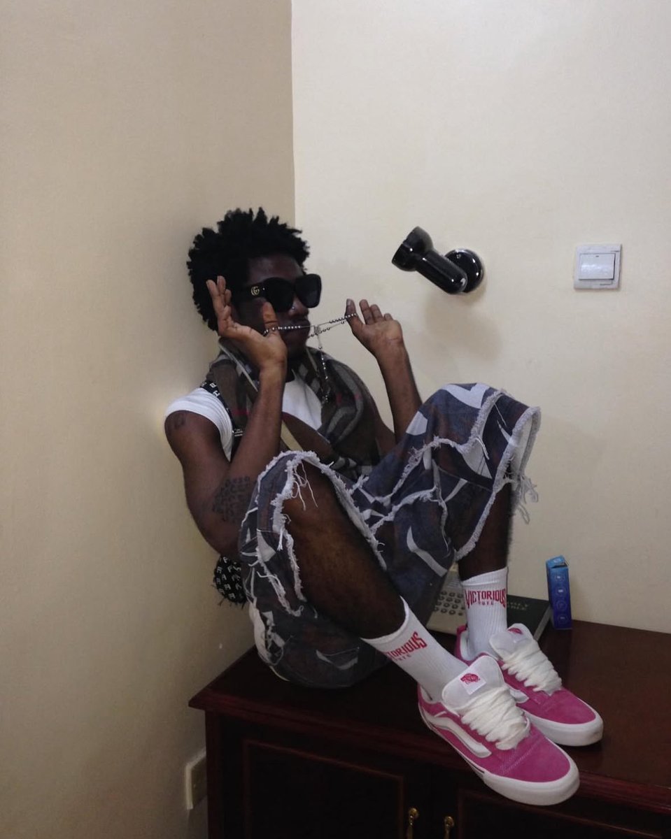 🚨ZAYLEVELTEN 
“MUZZ” 

OUT NOW🚨