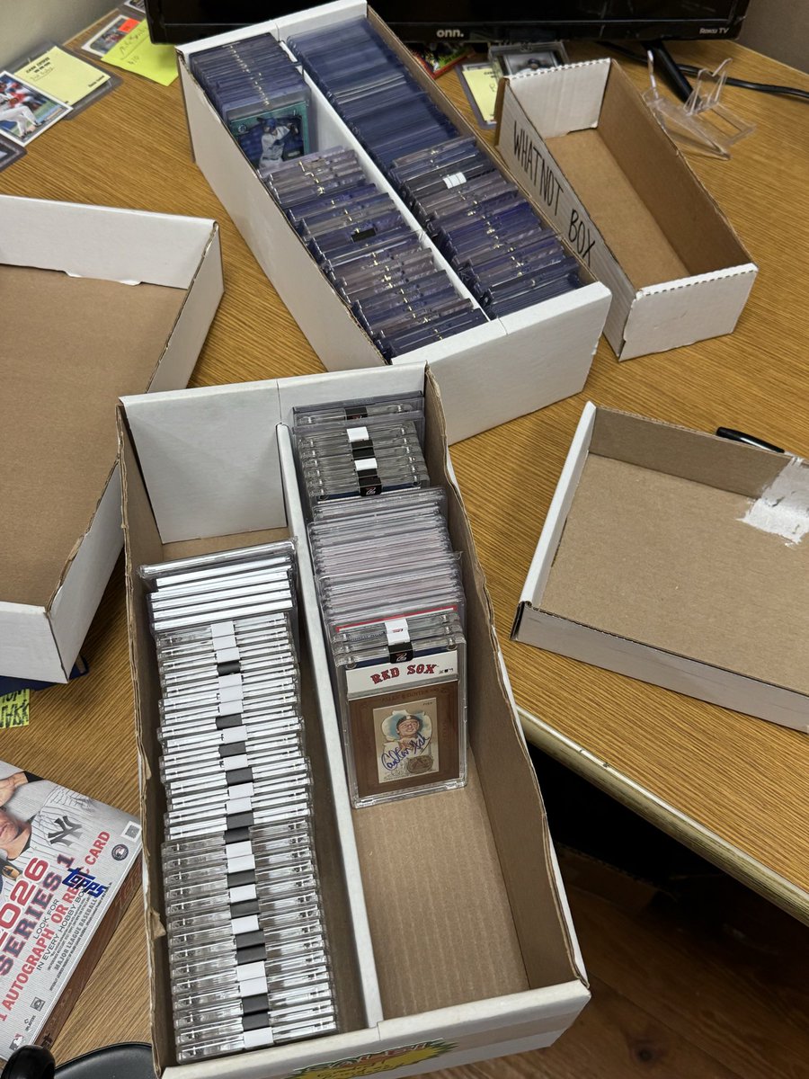 Crazy stream tonight!!  All new cards most starting at $1! New pristine baseball and series 1 as well!! BOOM! 

Use the link below for $15 off your first time on whatnot 

 whatnot.com/invite/ethansp…

Starting in a hour! Watch the stream here:

whatnot.com/s/Xn5Hl1IF