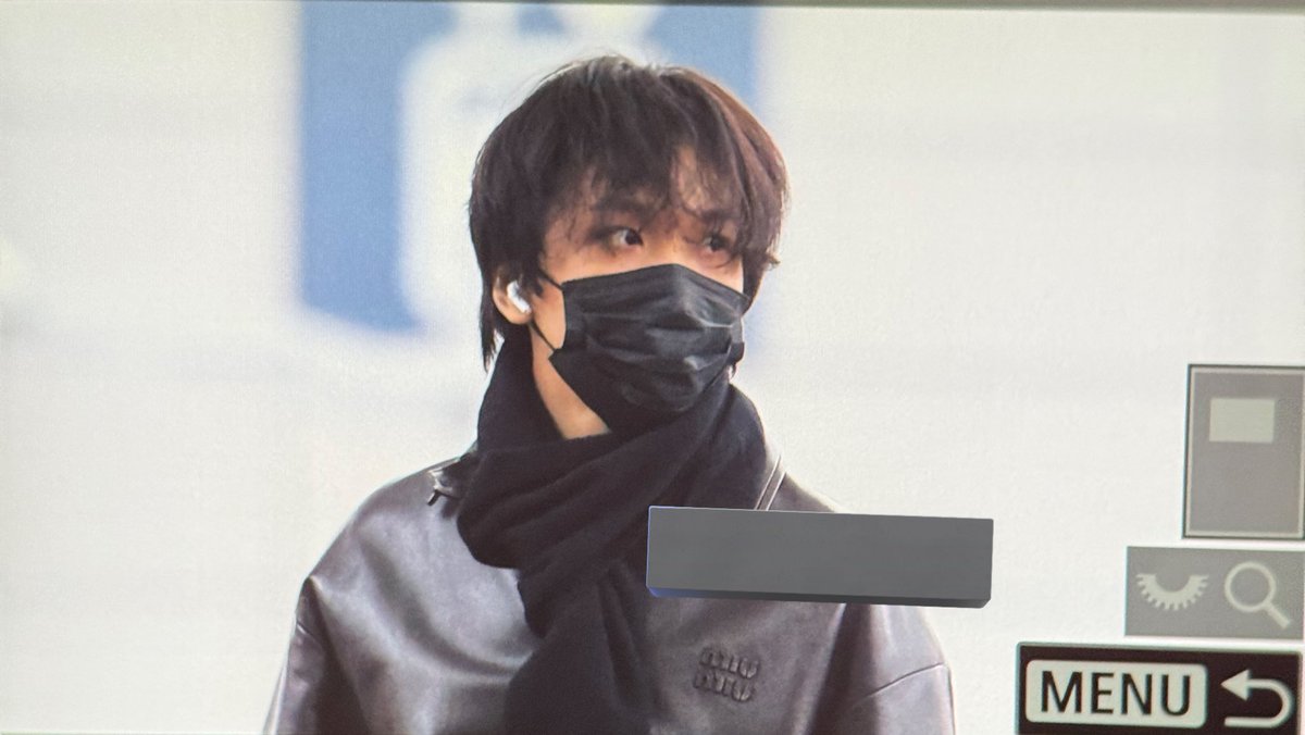 풀썬 tweet media