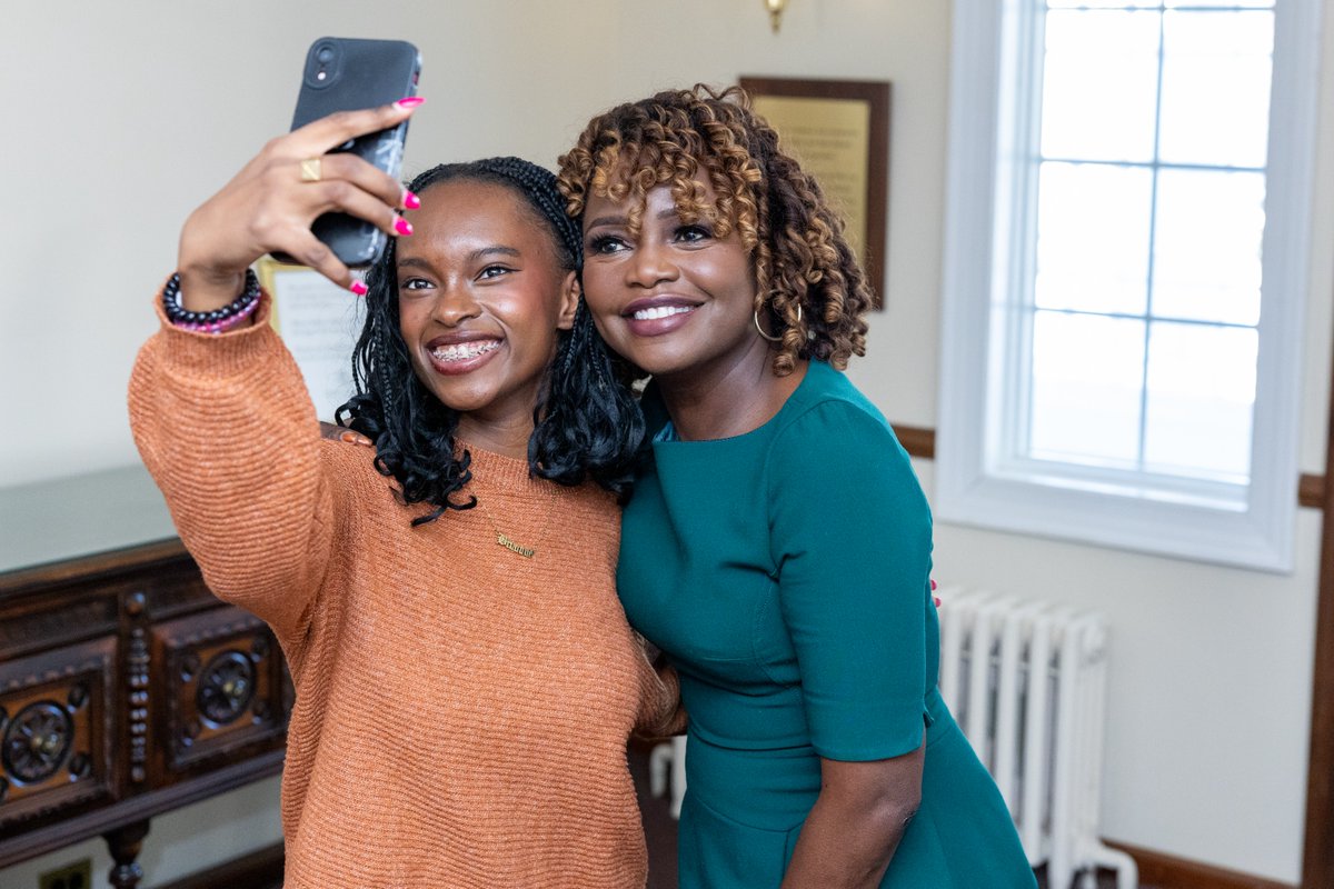 Hofstra University tweet media