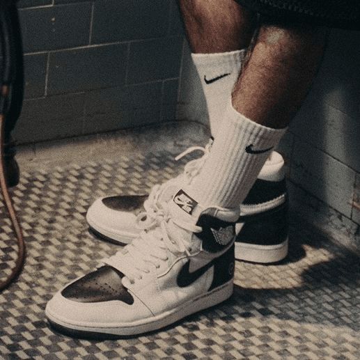 JustFreshKicks's tweet photo. Air Jordan 1 x Union x Fragment ⚡️

The collection will be available online only starting at 8 AM PST on February 14th

Details: https://t.co/bN0GpXEk1V https://t.co/ZoIzQsFUoV