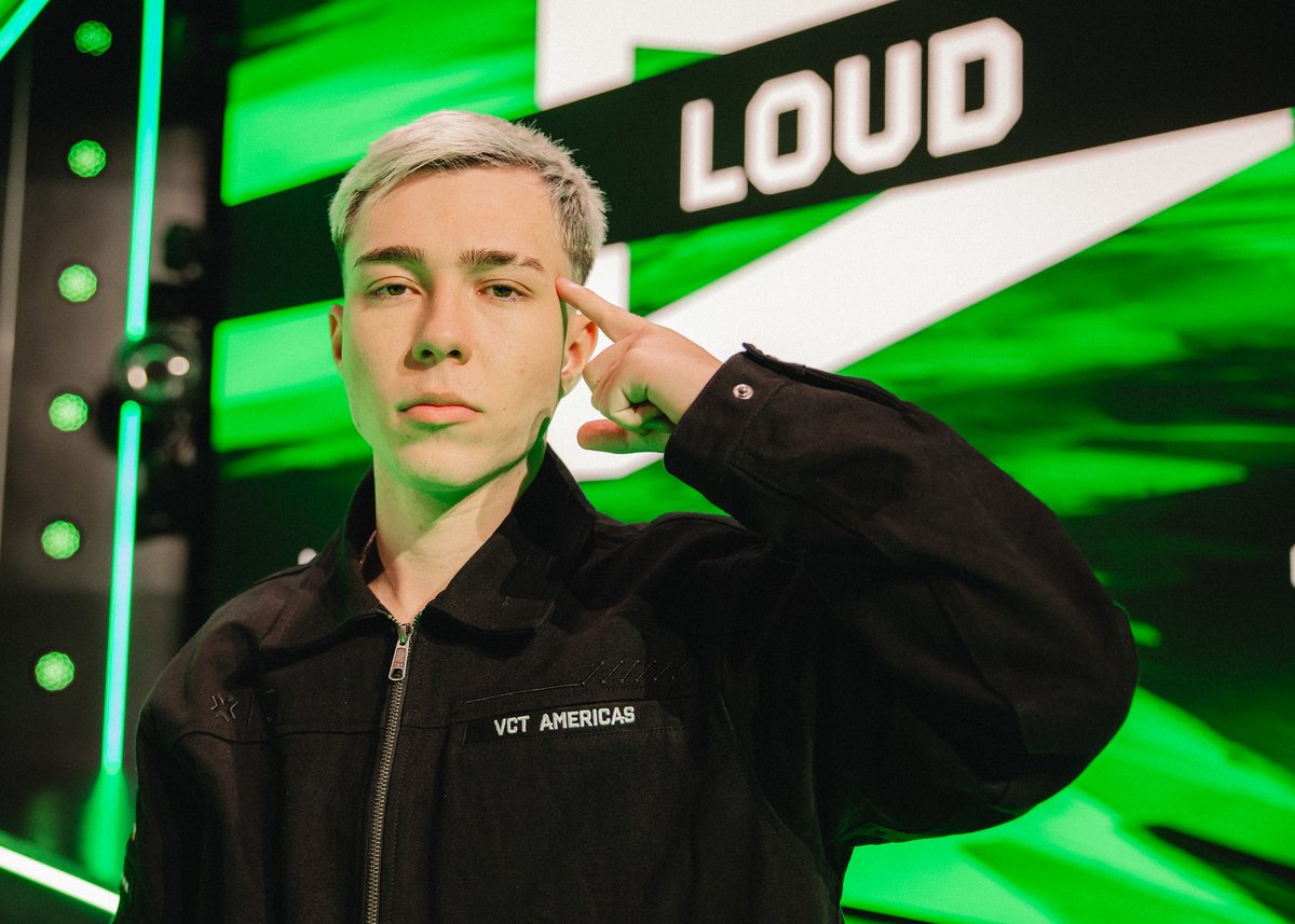 VCT DESATUALIZADO tweet media