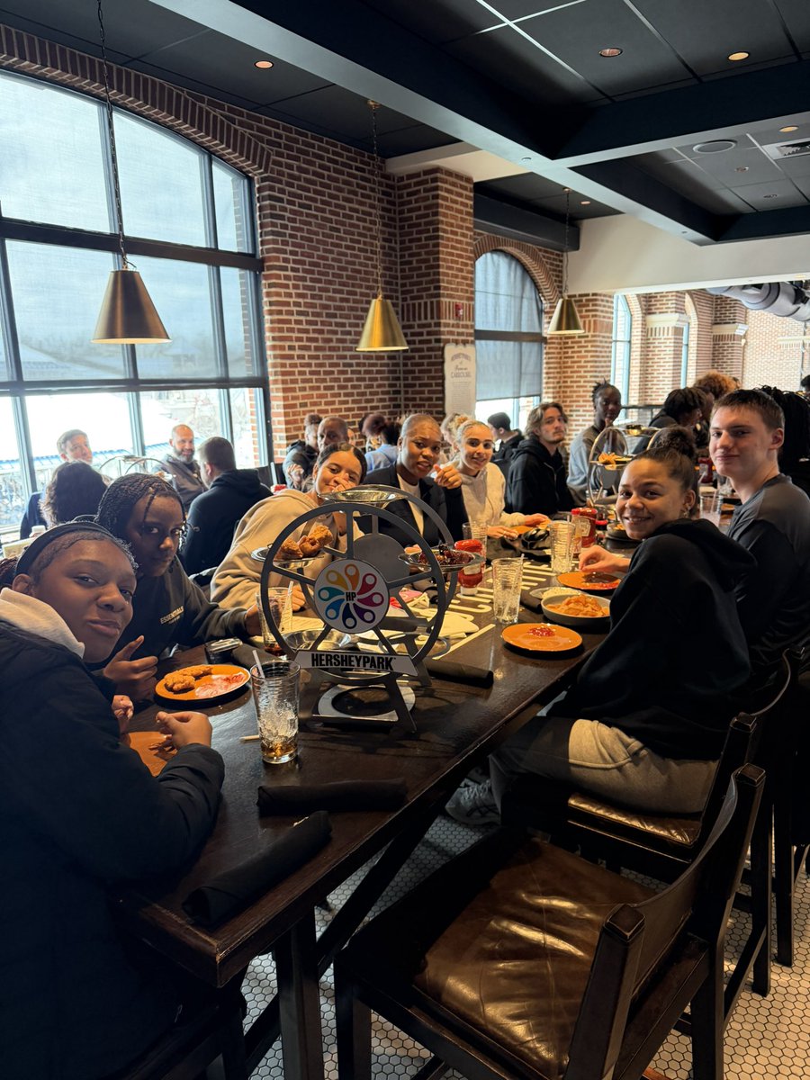 Boys and girls basketball had a postseason visit to the Chocolatier today! <a href="/miltonhershey/">Milton Hershey School</a> 🏀🏀🏀