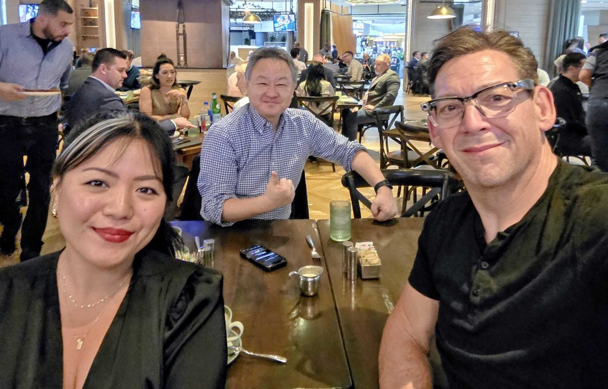 Jasmine Uniza tweet media