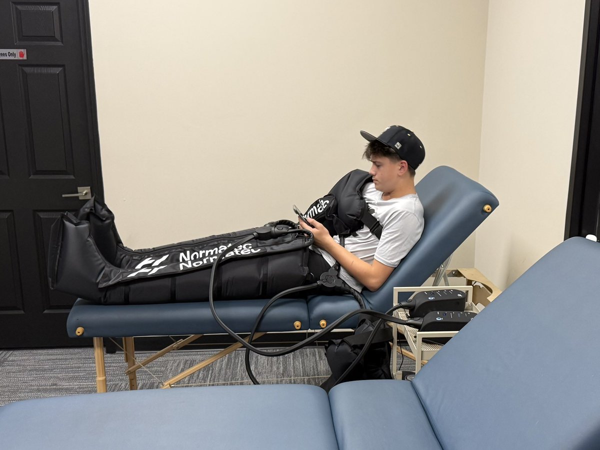 GavinBraz13's tweet photo. Taking recovery seriously #PO #highschoolbaseball @premierppt @BUncommitted @PB_Uncommitted https://t.co/Usw1t7LsZD