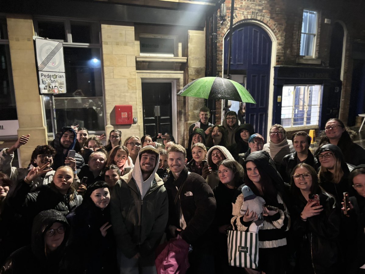 maisystewartyt's tweet photo. newcastle stage door useless hotline max balegde and george clark (hope everyone in these finds this!!!) https://t.co/OfowLfQoAm