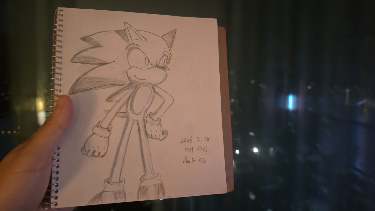 ltby3054's tweet photo. 홍콩의 마지막 세벽~
여행의 막바지는 낙서로 마무리~
#sonicthehedgehog #sonicdrawing #sonicfanart #sonicfriends #소닉 #소닉파란 #索尼克同好 https://t.co/aOJ51eskmP