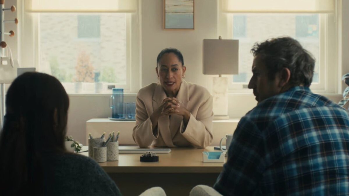 SidewaysRain3's tweet photo. @WallStreetApes Prequel to the Black Mirror - Common People episode https://t.co/2chMBhjl50