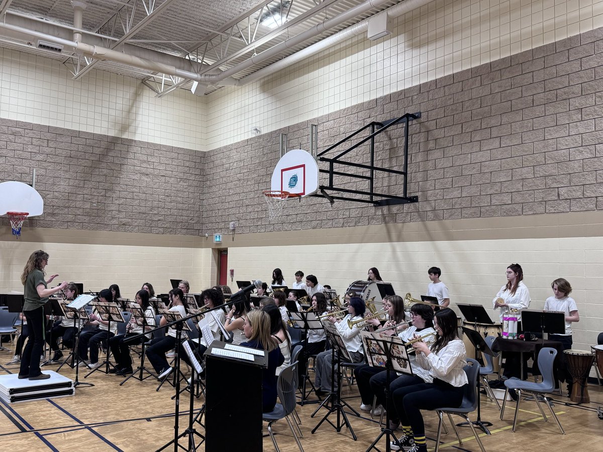 NPWschool's tweet photo. What a bandtastic day for a band concert! 🎶 Our @NPWschool jazz and concert bands performed two exceptional concerts today. Three cheers for Ms. Timm as our fearless conductor and band teacher!!! 👏🏼👏🏼👏🏼 #spslearn @StoonPubSchools https://t.co/1uYZAiuEsQ