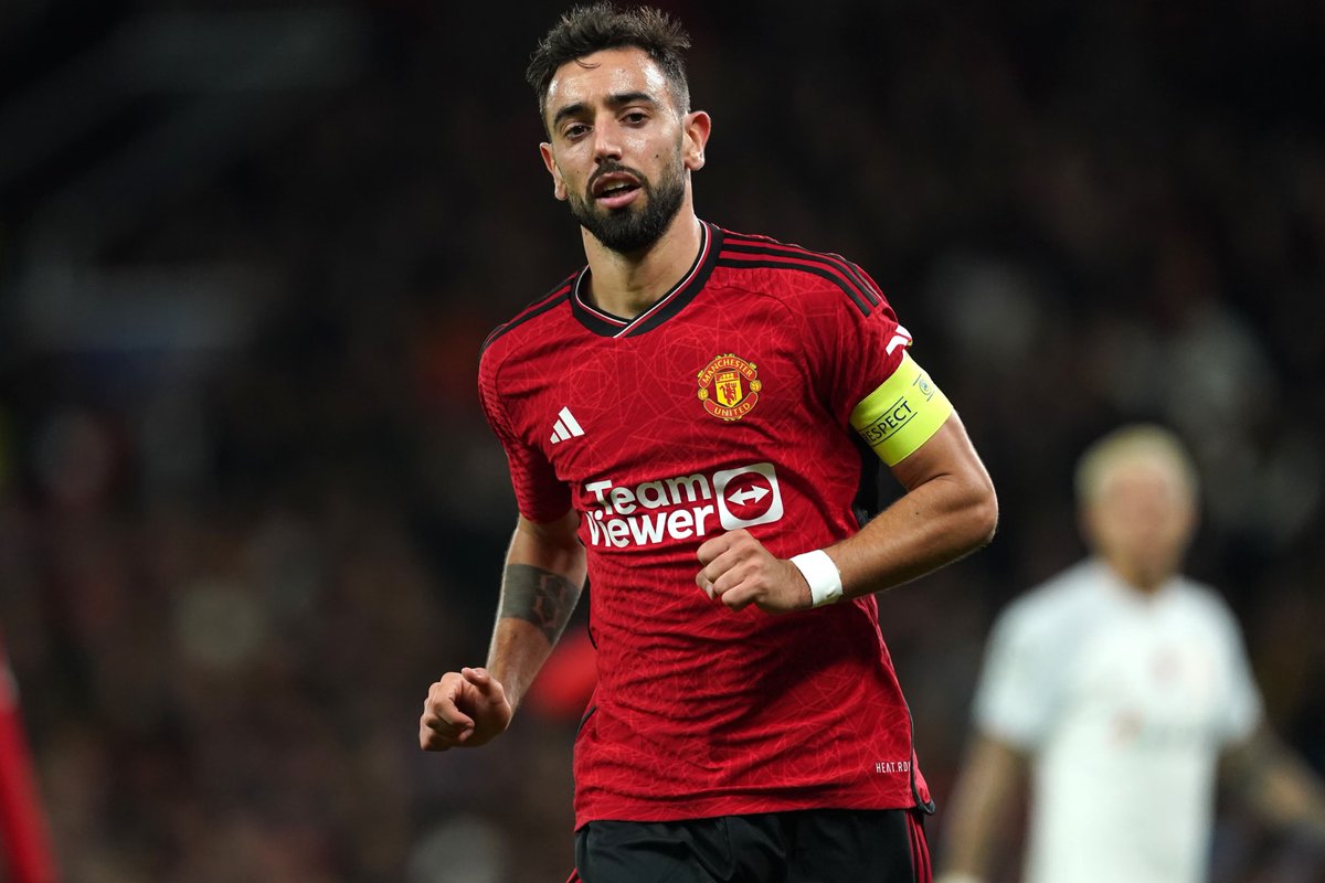 🗣️ Bruno Fernandes: "I will never forget where I was when I was given the opportunity to come here four years ago. I was standing in the closet in our bedroom in Lisbon. My agent had rang me up around 10 o'clock at night, and my daughter was only three years old at the time, so