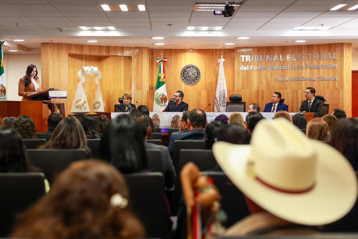pulido_amalia's tweet photo. Hoy acudí al #InformeDeLabores de la Sala Regional Toluca @TEPJF_TOL del #TEPJF. Reconozco a la Magistrada Presidenta Nereida Berenice Ávalos Vázquez por este ejercicio de transparencia y rendición de cuentas, que fortalece la confianza en la justicia electoral. https://t.co/X1jgOKPlQN