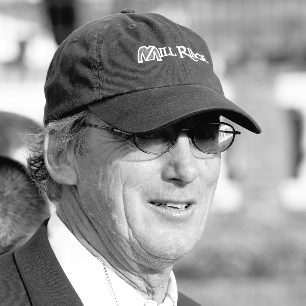 blindadosalas1's tweet photo. #Hipismo #InMemoriam JOHN SHIRREFFS 🇺🇸 (1945-2026) En la madrugada falleció mientras dormía el famoso entrenador de la inmortal ZENYATTA según conocieron los medios esta tarde. SHIRREFFS entrenó también a GIACOMO #DerbyWinner (2005) HONOR AP #SADerby y recientemente BAEZA. #RIP https://t.co/Wug0rqg6kC
