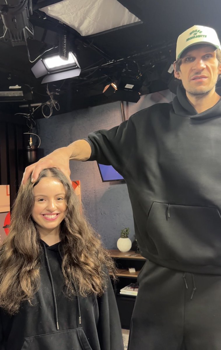 Molly Morrison tweet media