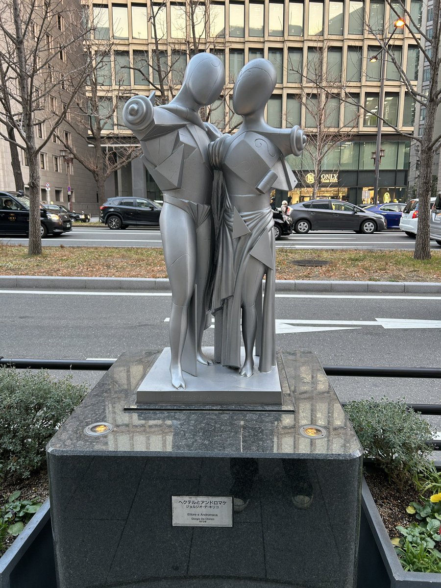 大阪のパブリックアート。 Brillia Tower 堂島にて、名和晃平とジャン