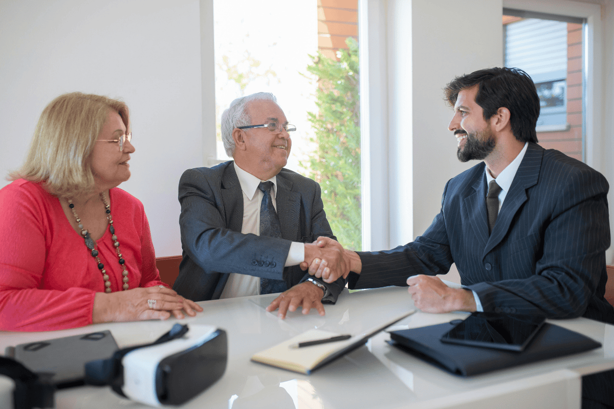 DustinMPeyser's tweet photo. How to Protect Your Client During Underwriting https://t.co/ZBt9UXp9dK 👉 Reveal Your ROI https://t.co/EzFn6Rq0hT 👈 #MortgageAdvice #RealEstateTips #HomeBuying #Underwriting #ClientProtection https://t.co/oKBtLrMYLK