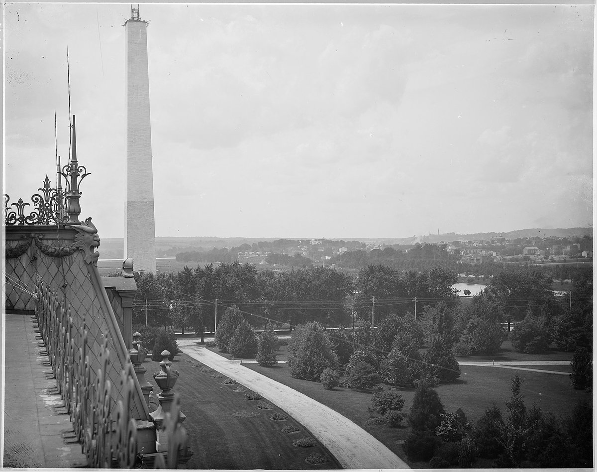 URDailyHistory's tweet photo. 21 Feb 1885: The #Washington Monument in Washington, D.C. is dedicated by #President Chester A. Arthur. It was officially opened October 9, 1888. #FoundingFather #hero #History #AmericanHistory #FirstPresident #ad https://t.co/AjzCN6CF7I https://t.co/ckRfc1wmbS