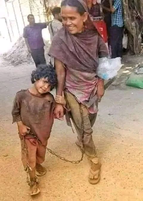 خدا نے یہ صفت دنیا کی ہر عورت کو بخشی ہے 
کہ وہ پاگل بھی ہو جائے تو بیٹا یاد رکھتی ہے۔
فَبِأَيِّ آلَاءِ رَبِّكُمَا تُكَذِّبَانِ