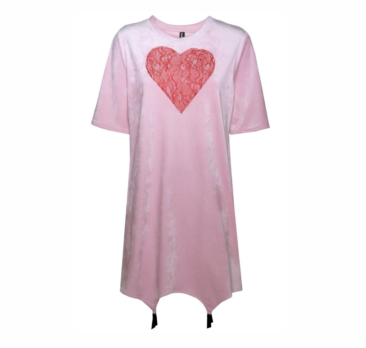 JAPAN EXCLUSIVE
AVE SUSPENDER DRESS – PINK + HEART

日本限定での展開となります。

2/13(金) 20:00
Online Store
krisssoonik.theshop.jp