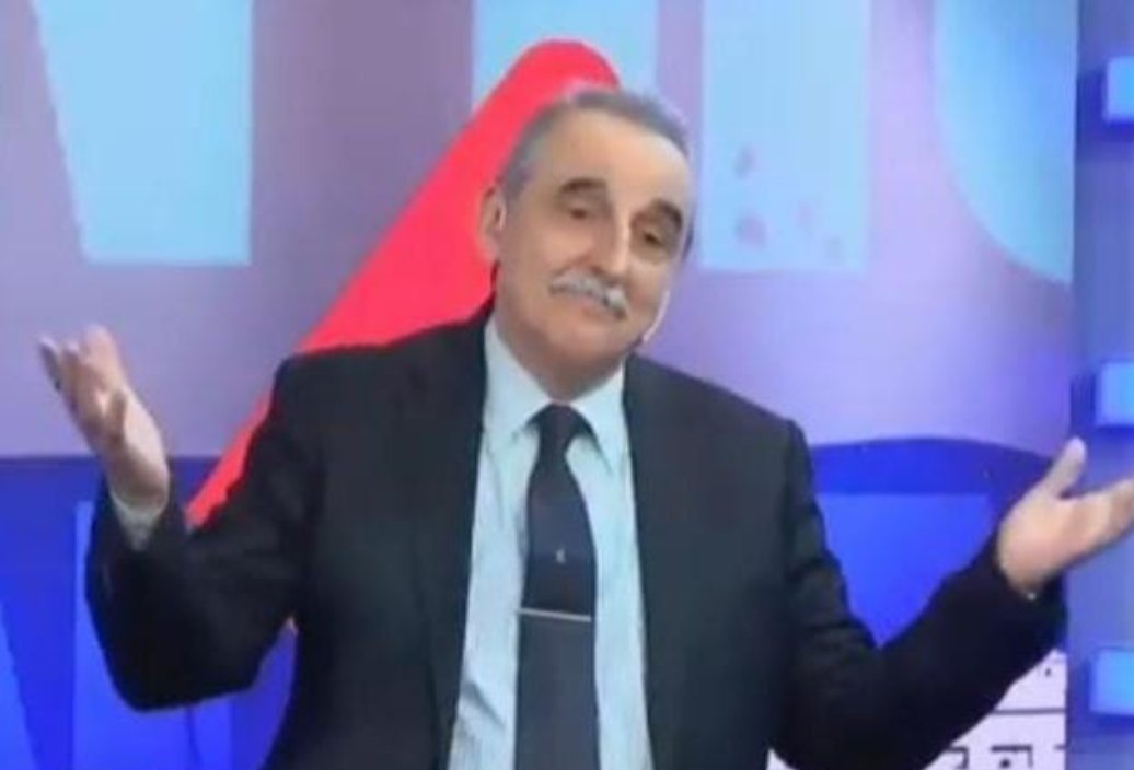 Leamos a PERÓN 
 Escuchemos a
GUILLERMO MORENO 
Yo soy puestero del Merc.Central desde su inauguración.
Yo lo vi trabajar defendiendo la mesa de los argentinos.
Un ministro que trabajaba sin descanso,un laburante insobornable.
GUILLERMO MORENO CONDUCCIÓN EL EJEMPLO A SEGUIR